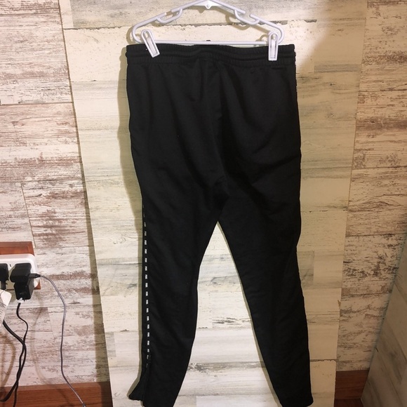 Pink Victoria’s Secret jogger sweatpants size small black and white active wear‌ - Picture 6 of 7